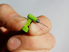指甲般大小！世界最小電鑽可實際操作