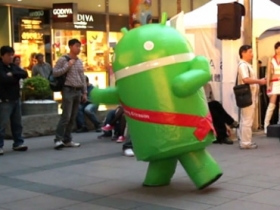 跳著靈活舞步的 Android 機器人，在台灣喔