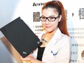 Lenovo ThinkPad X220：小巧堅固機身、IPS 面板 