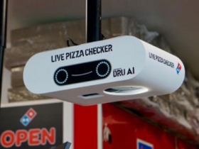 本身是間科技公司的達美樂，開始藉由人工智慧確保披薩烘焙品質