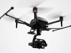 Sony 揭曉 Airpeak 品牌第一款無人機產品，採四旋翼、下懸三軸穩定器設計
