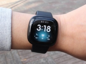 Fitbit Versa 3智慧手錶-內建GPS功能更全面，健康資訊一手掌握