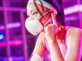 更輕巧，LG 推新款 PuriCare 口罩型空氣清淨機