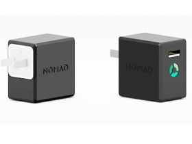 NomadPlus：行動電源、充電器二合一