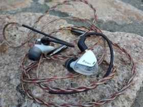 IKKO OH2 入耳監聽單動圈耳機, MMCX 可換線式設計