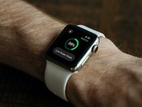 Apple Watch 升級 watchOS 10.1 後超耗電？蘋果將推更新解決