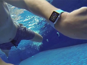 帶著游泳也 OK，Apple Watch 防水能力不錯