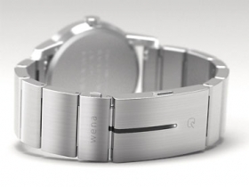 Wena Wrist：錶帶藏玄機的指針式智慧錶