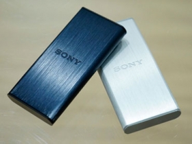 【好文要推】極致小巧、傑作設計，Sony SL-BG2 外接硬碟開箱