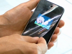 神奇螢幕保護貼，讓智慧手機也能看裸視 3D