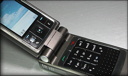Nokia 6260 旋轉出商務行動力