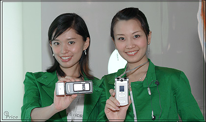 索愛 3G、200 萬畫素手機　台北 101 搶鮮玩