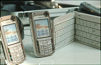 3G 雙鏡頭前後開攻　Nokia  6680 高規格出擊