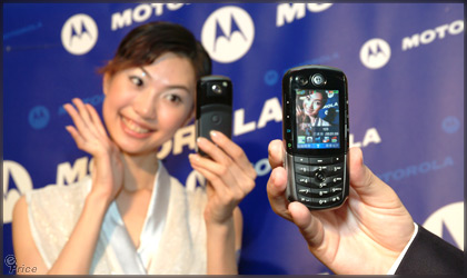 Motorola E1000 月底登場　 3G 時代來臨？