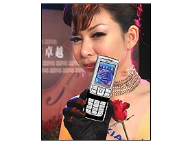 手機搖身迷你音響！　Nokia 6270 聲色俱佳