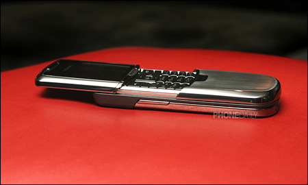 全台限量 1000 支　Nokia 8800 典藏版尊貴開賣