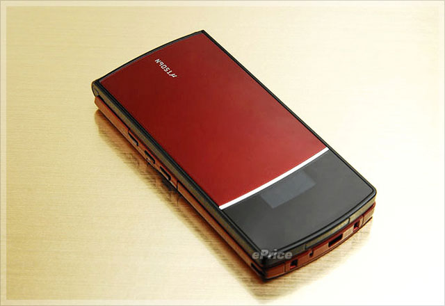 12.9 薄型攜帶電話　NEC N905iμ 超華麗公演