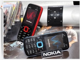 搖滾大嘴巴　Nokia 5220、5320 暑假嗆爆市場