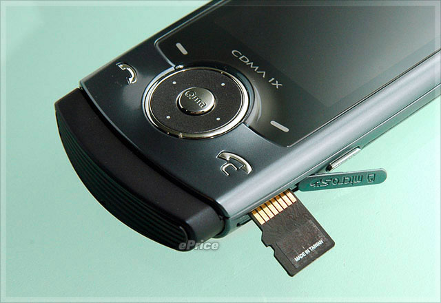 Samsung F639 速測：名片辨識、320 萬近拍