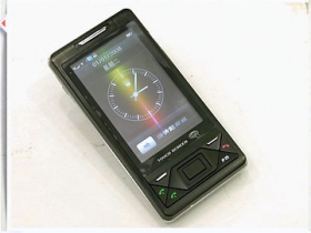 SE X1 至尊黑手機　三大潮流介面、終極合體