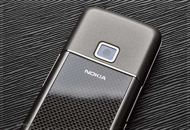 洗鍊更出色　Nokia 8800 Carbon Arte 圖賞