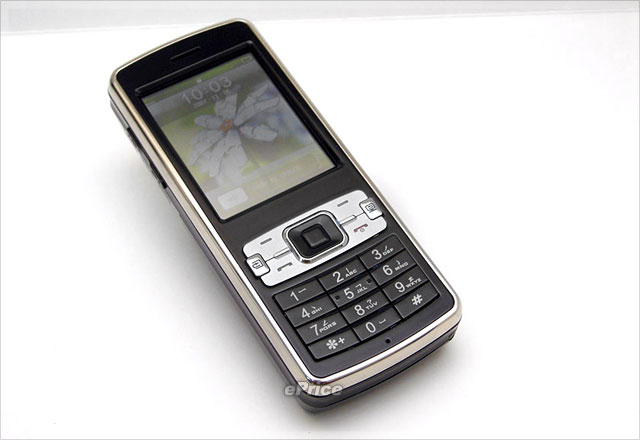 世界第一投影手機　LANYE N70 小試身手