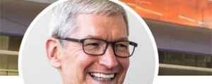 將錯就錯！蘋果執行長 Tim Cook 改姓「蘋果」