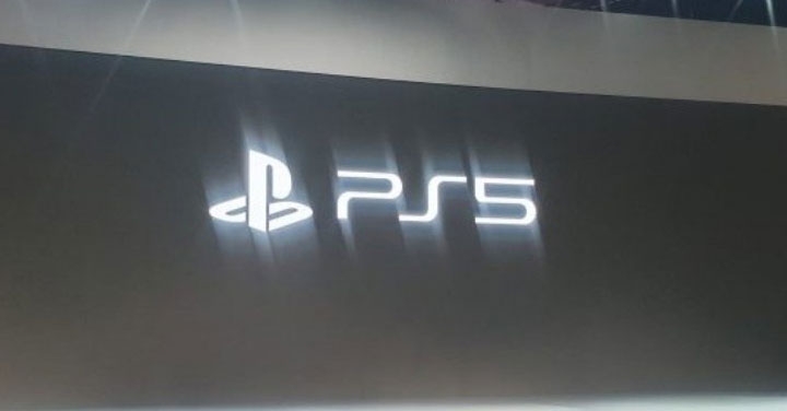 PS5 相容性超強，據傳初代 PS 遊戲都能玩、周邊配件也能支援