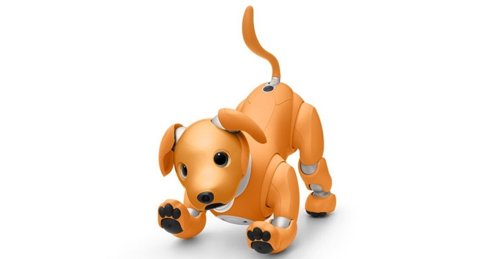 Sony 機器狗 Aibo 換上限定焦糖新色，攜手 SECOM 增加居家巡邏功能