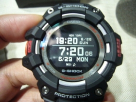 卡西歐 新款  GBD-100-1dr   G-SHOCK 運動手錶 G-SQUAD 新系列  黑紅搭配