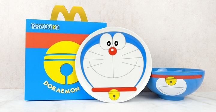 可愛爆表！麥當勞「哆啦 A 夢經典陶瓷碗盤組」入手簡單開箱