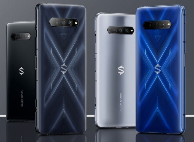 BlackShark 遊戲手機 4 ( 12GB+256GB ) 介紹圖片 BlackShark 遊戲手機 4 ( 12GB+256GB ) 介紹圖片