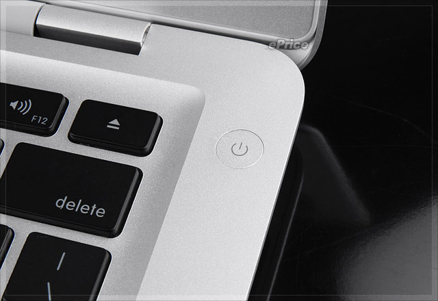 愛不釋手的輕薄　Apple MacBook Air 開箱試玩
