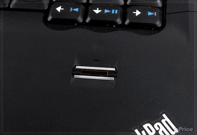 ThinkPad 也搞時尚　Lenovo SL400 鏡面小黑實測