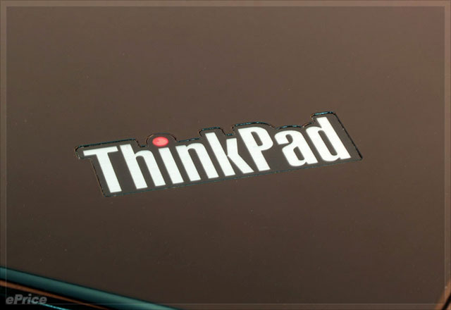 ThinkPad 也搞時尚　Lenovo SL400 鏡面小黑實測