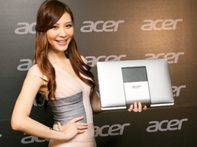 四模式隨意變　Acer 雙軸筆電 Aspire R7 發表