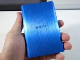 「質感內涵超越經典」Sony HD-E2 大容量行動硬碟