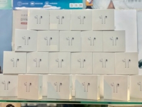 【獨家特賣】蘋果 AirPods 2 二代真無線耳機，限時下殺七九折 (9/2~9/4)