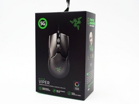 簡單玩／具備最快操作反應速度，同時更加輕盈的 Razer Viper 電競滑鼠