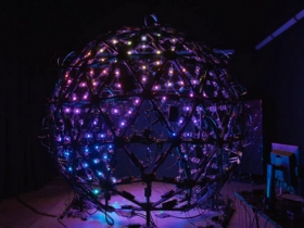 Google 開發這個超未來感的 LED 蛋，可做出栩栩如生的 3D 人物模型