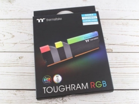 曜越Thermaltake TOUGHRAM RGB DDR4記憶體-視覺大滿足，效能表現有水準，更能超頻挑戰高頻率！