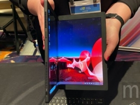 聯想螢幕可凹折筆電ThinkPad X1 Fold將如期在年中過後推出