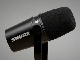 平價版SM7B！Shure MV7 動圈式麥克風 | Podcast、直播、歌唱神器