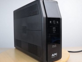 今年五月又被停電嚇死了，來一台 APC BR1000MS-TW 在線互動式 UPS 吧！