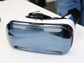 三星 Gear VR 將開價 200 美元？