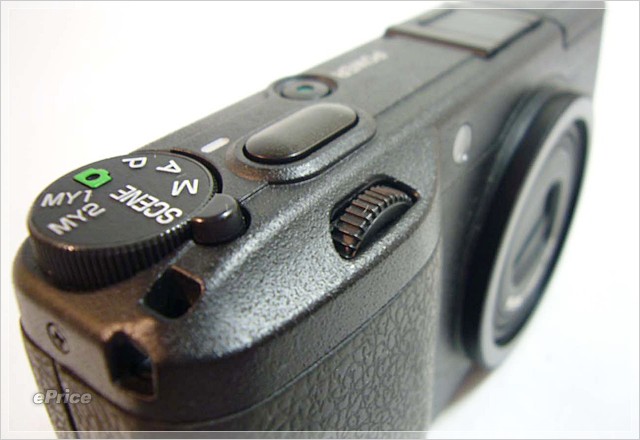 進化時代來臨　Ricoh GRD II 決戰異「視」界