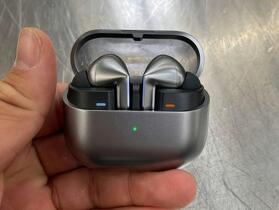 問世以來首度大改設計  三星 Galaxy Buds3 Pro 實機上手圖曝光