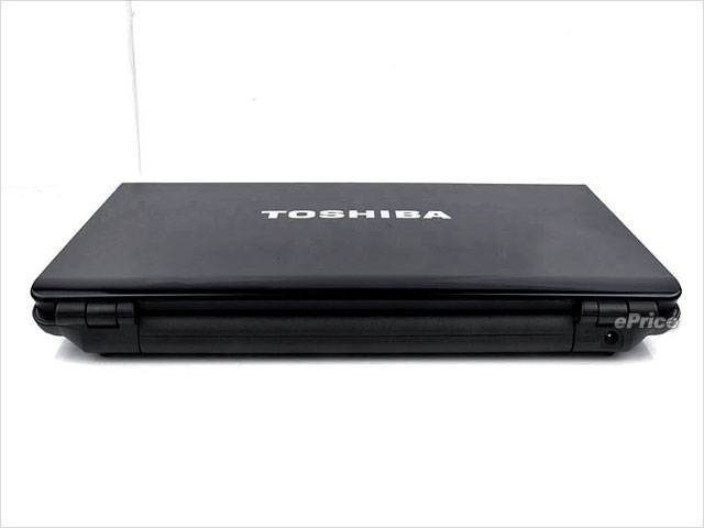 1.9 公斤的 13 吋筆電　Toshiba M600 美形又輕巧