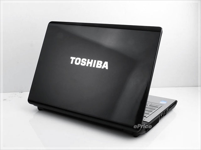 鏡面機身、名牌喇叭加持　Toshiba M200 功能小測
