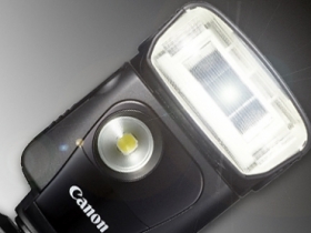 Canon Speedlite 320EX 新閃燈開賣，建議售價 7990 元